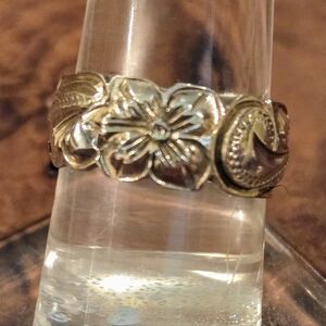Vintage Sterling Silver Etched Floral Band Size 6